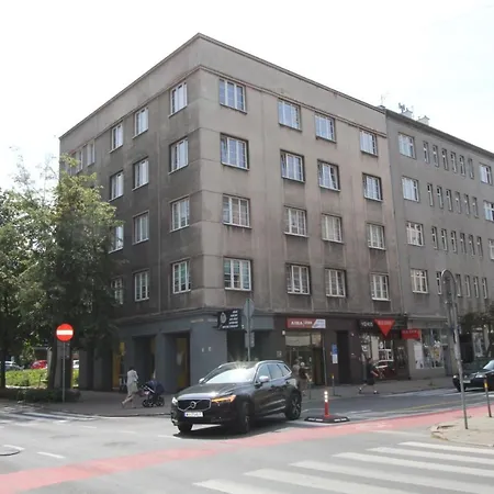 公寓 Burbon - Apartament Srodmiescie 格丁尼亚